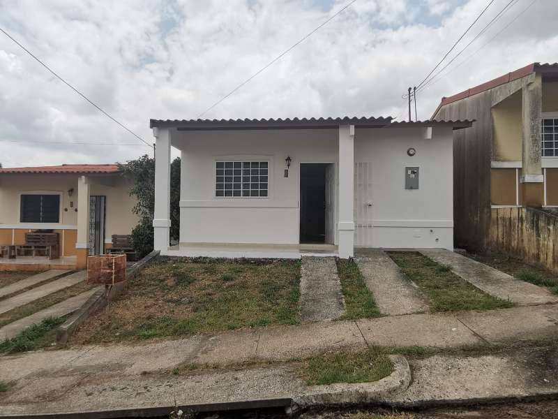 San Carlos, Sector los Llanitos camino al Valle de Antón Propiedades